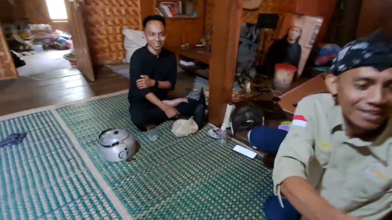 Perjalanan dan silaturahmi ke rumah Mang Iyan Dongeng (Kisah Tanah Sunda)