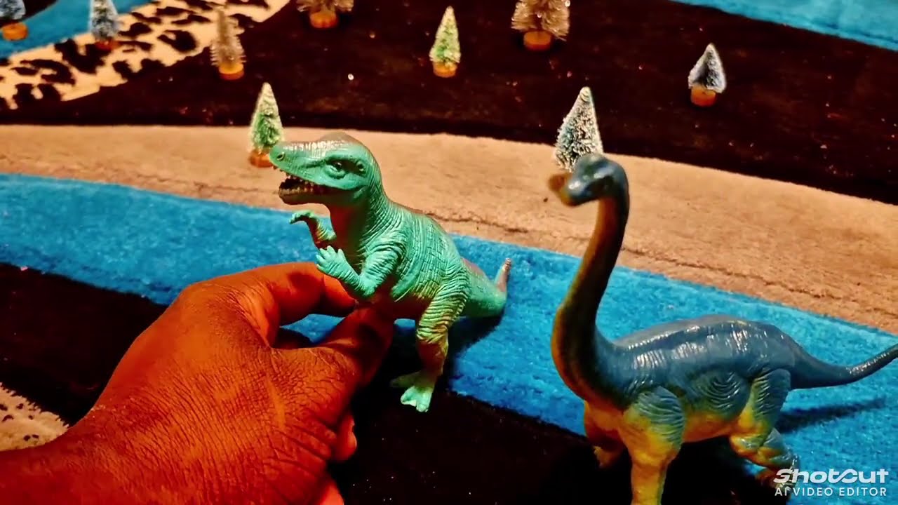 A Dino Tales Family: Christmas Stuff Moving Part!