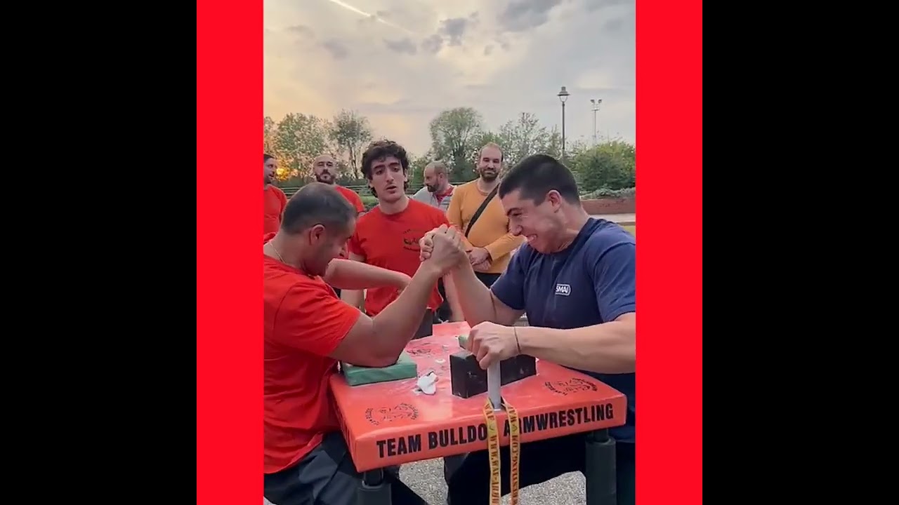 Torneo Bulldog Armwrestling Milano - Categoria +85 kg right