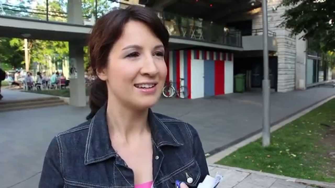 Galán Angéla, a Petőfi TV műsorvezetője