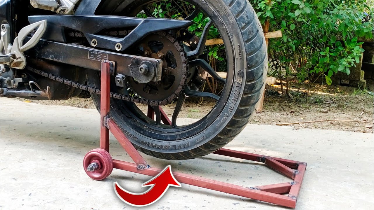 How to make a bike paddock stand // homemade paddock stand making