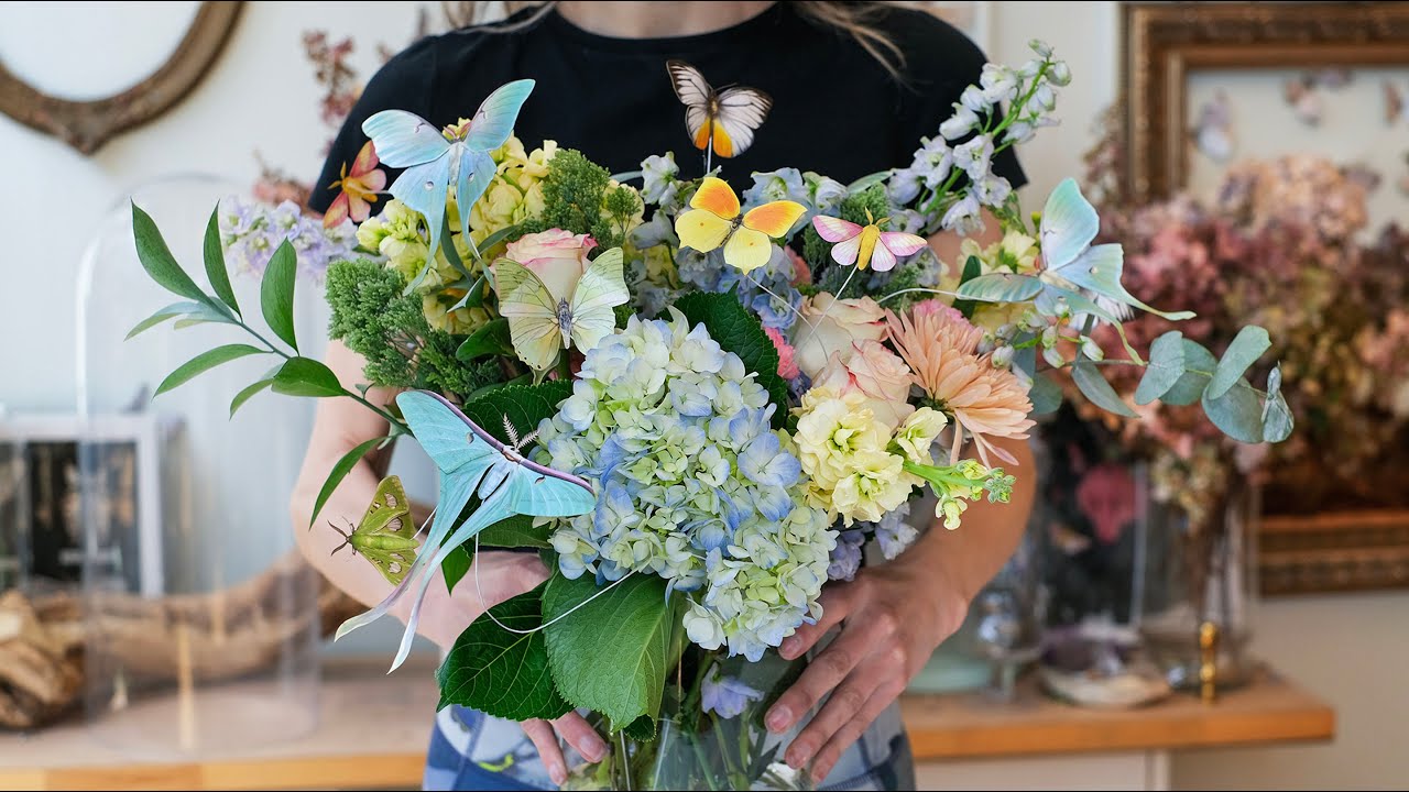 Moth & Myth Flower Arranging 101
