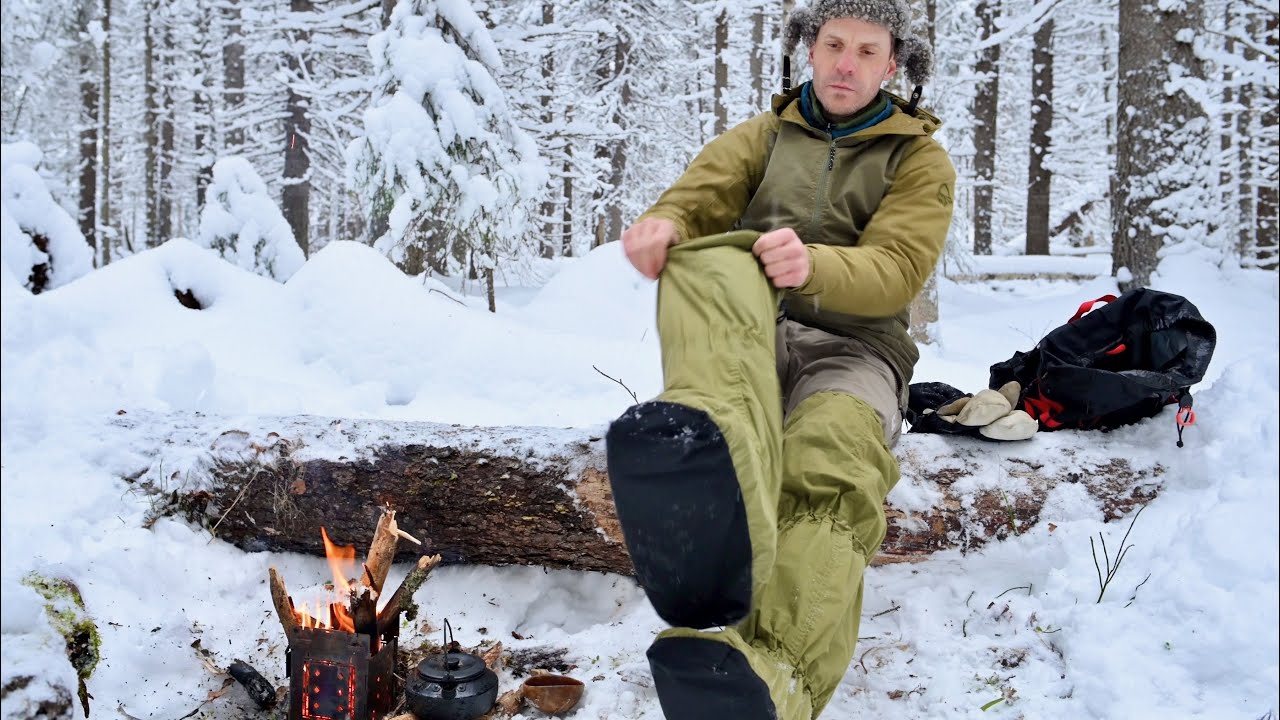 How to Keep Your Feet Warm in the Coldest Winter