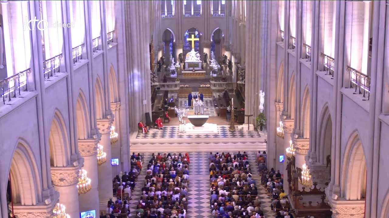 Messe du 8 juin 2025 &agrave; Notre-Dame de Paris #Pentec&ocirc;te