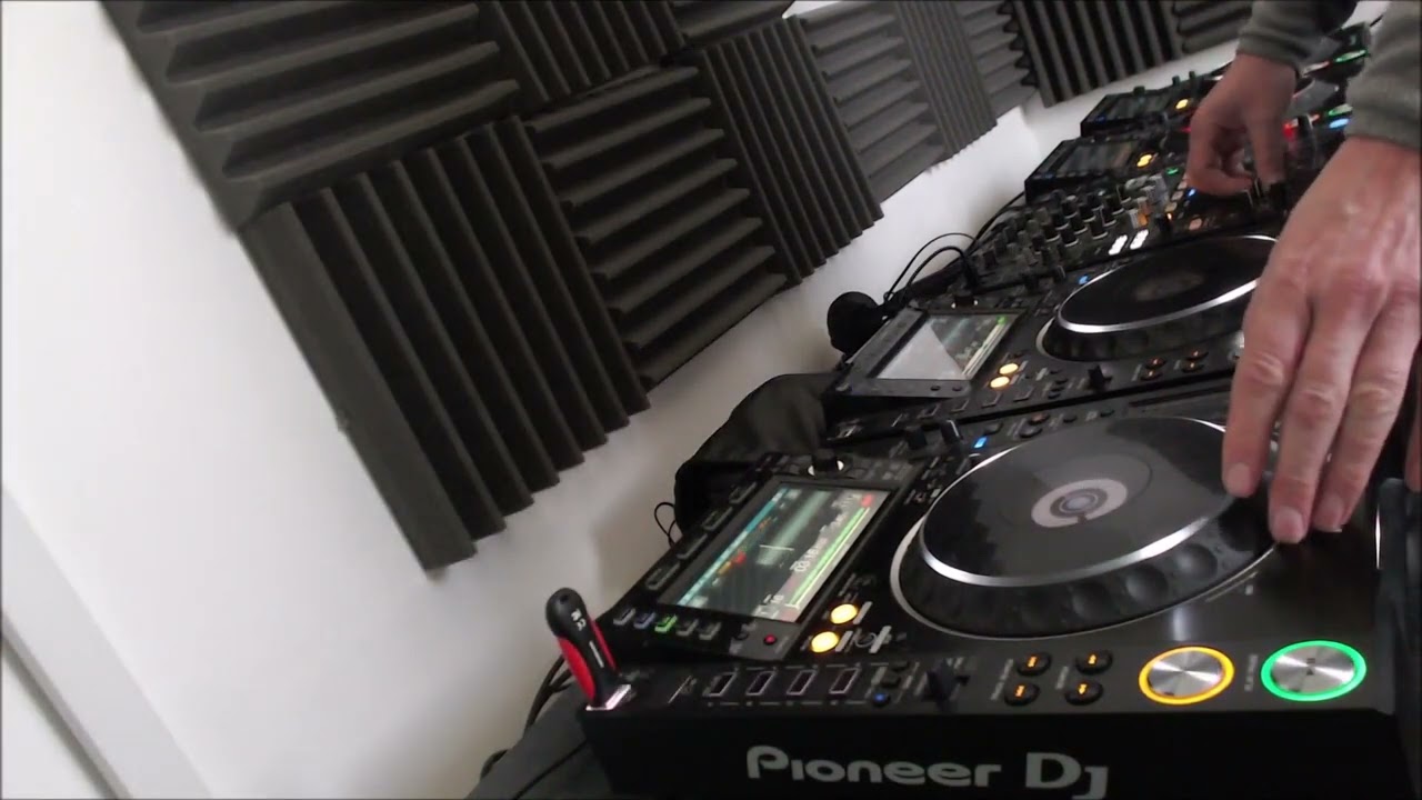 ULTIMATE 4 DECK OLD SKOOL ANTHEMS MIX, BEST MIX ON INTERNET! 8 HOURS LONG (PADDY PAGE)