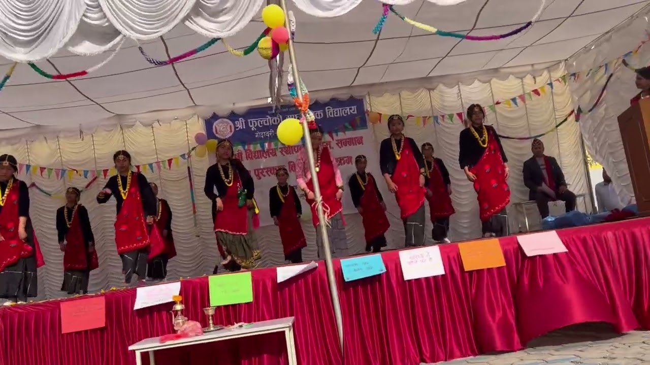 Student Dabce at phulchoki