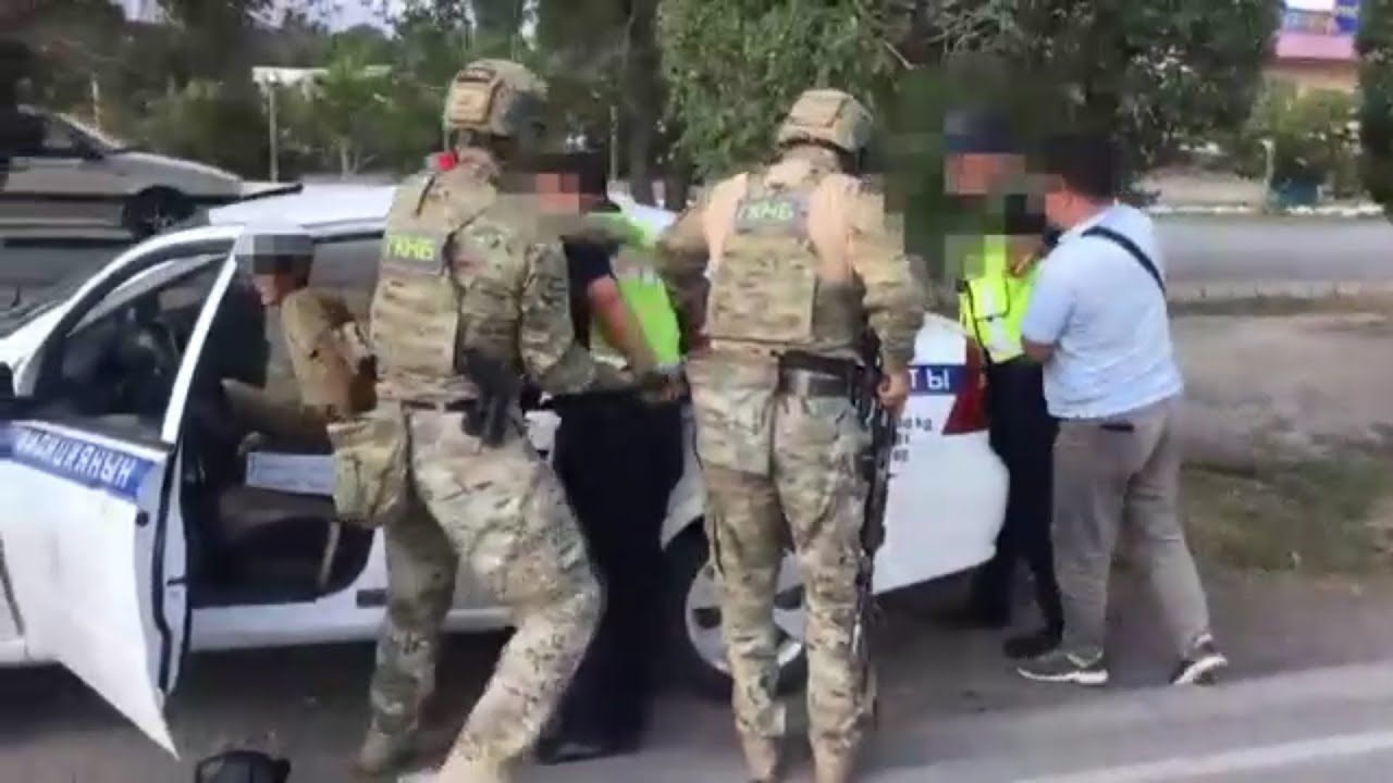 Задержание сотрудников ГУОБДД МВД Кыргызстана