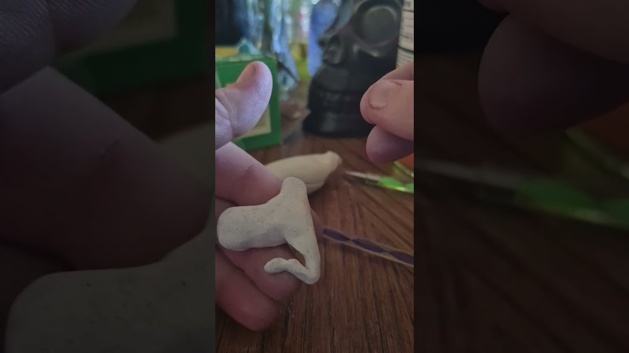 Molding a horse part 1. 