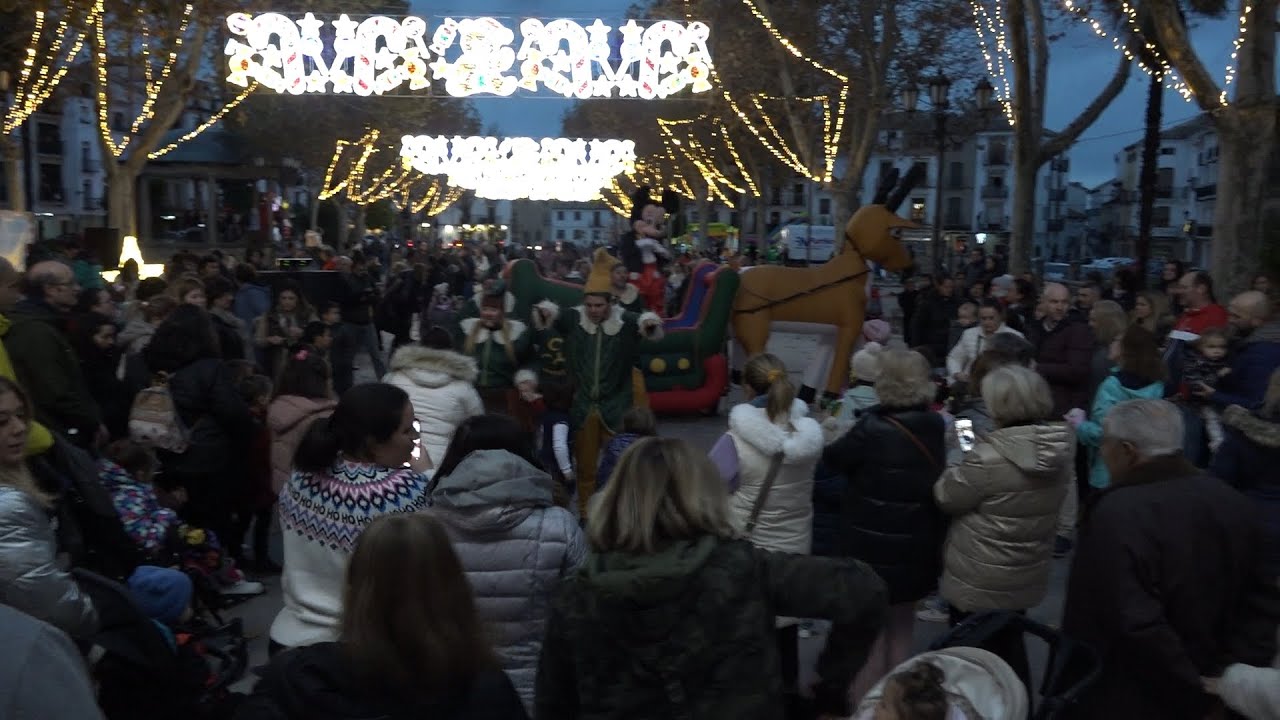 Encendido del alumbrado de Navidad en Baeza