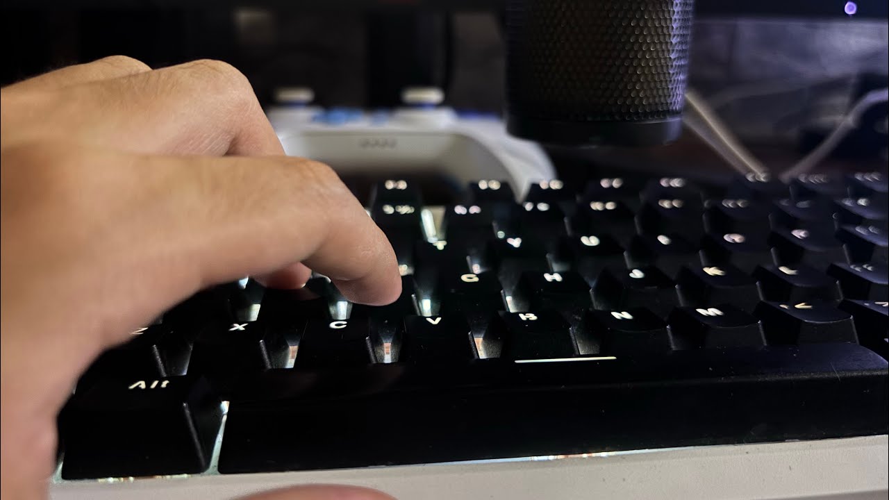 ASMR Tapping and mouthsounds