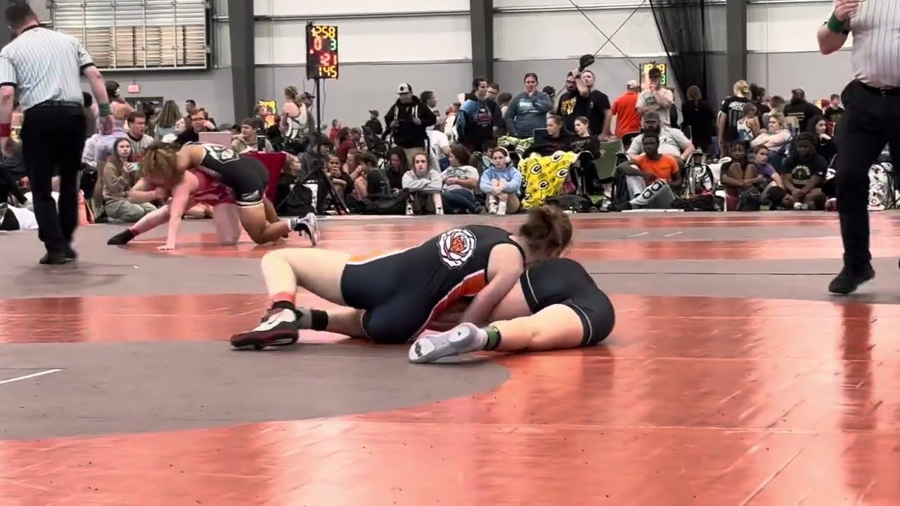 War of the roses 2025 - black and orange singlet