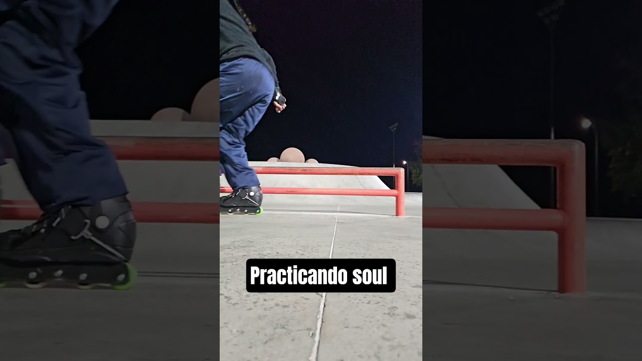 Practicando soul en barandal #aggressiveskating #patinesenlinea #patines #deportes #patinajeagresivo