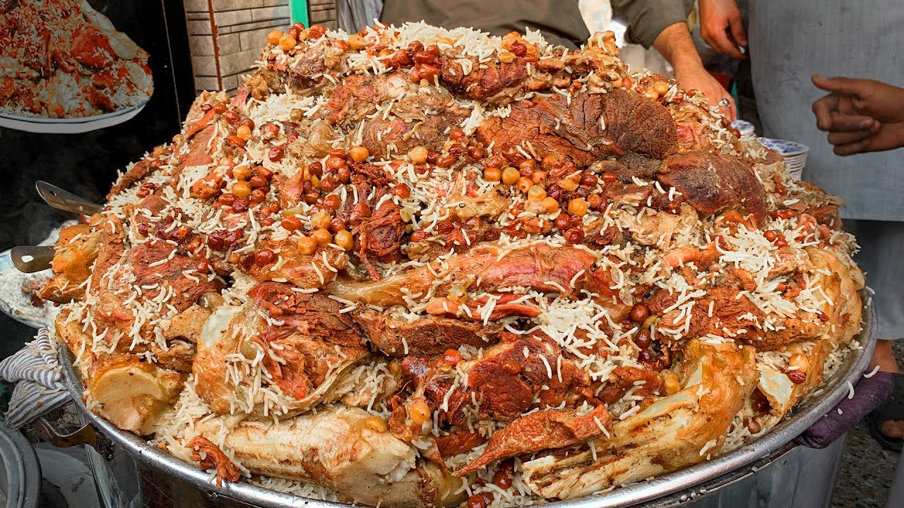 Most Famous & Delicious Peshawari Chawal🇵🇰 (Zaiqa Chawal) | Peshawar Food | Pakistan Street Food