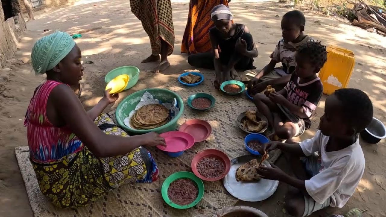 African Village Life Episode3- Cooking carrot delicious chapatis and tasty coconut beans for lunch