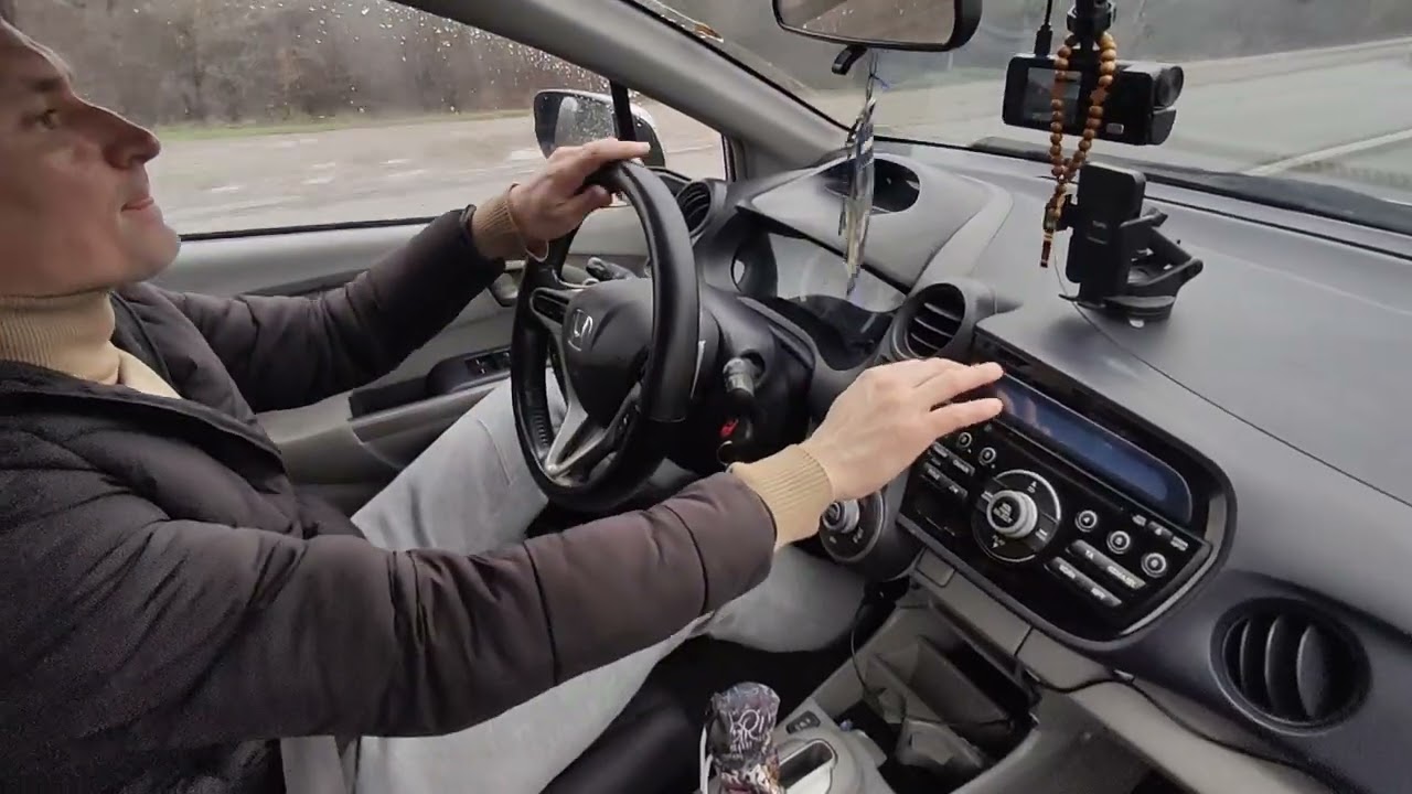 me driving my car honda insight