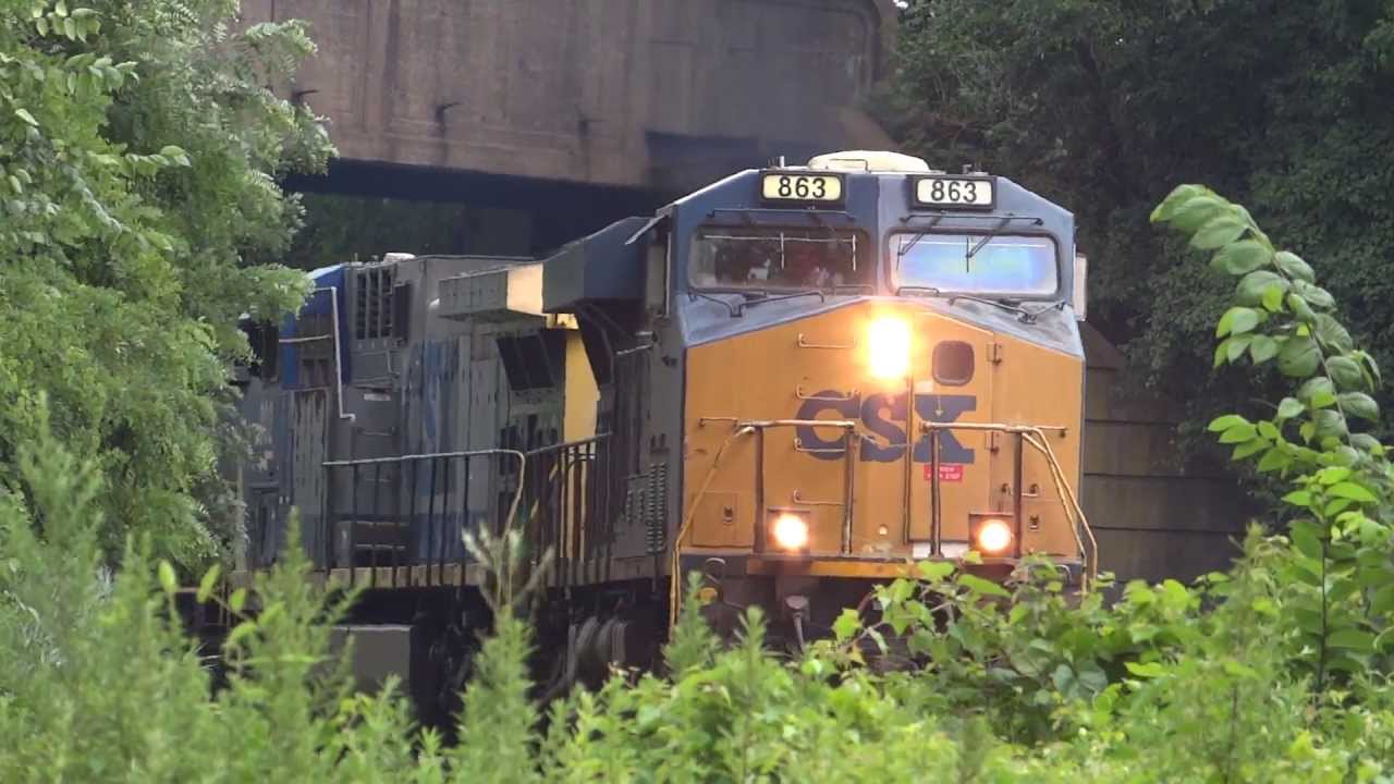 CSX #302 in Yellow Nose 2 Paint Scheme