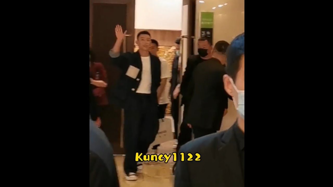 Johnny Huang Jing Yu - Nivea Men fan meet (fan videos)