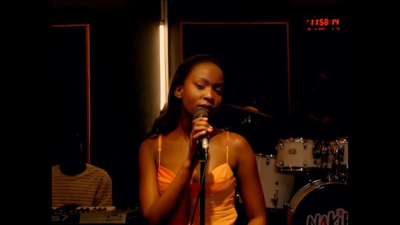 Venna - Local (Performance video)