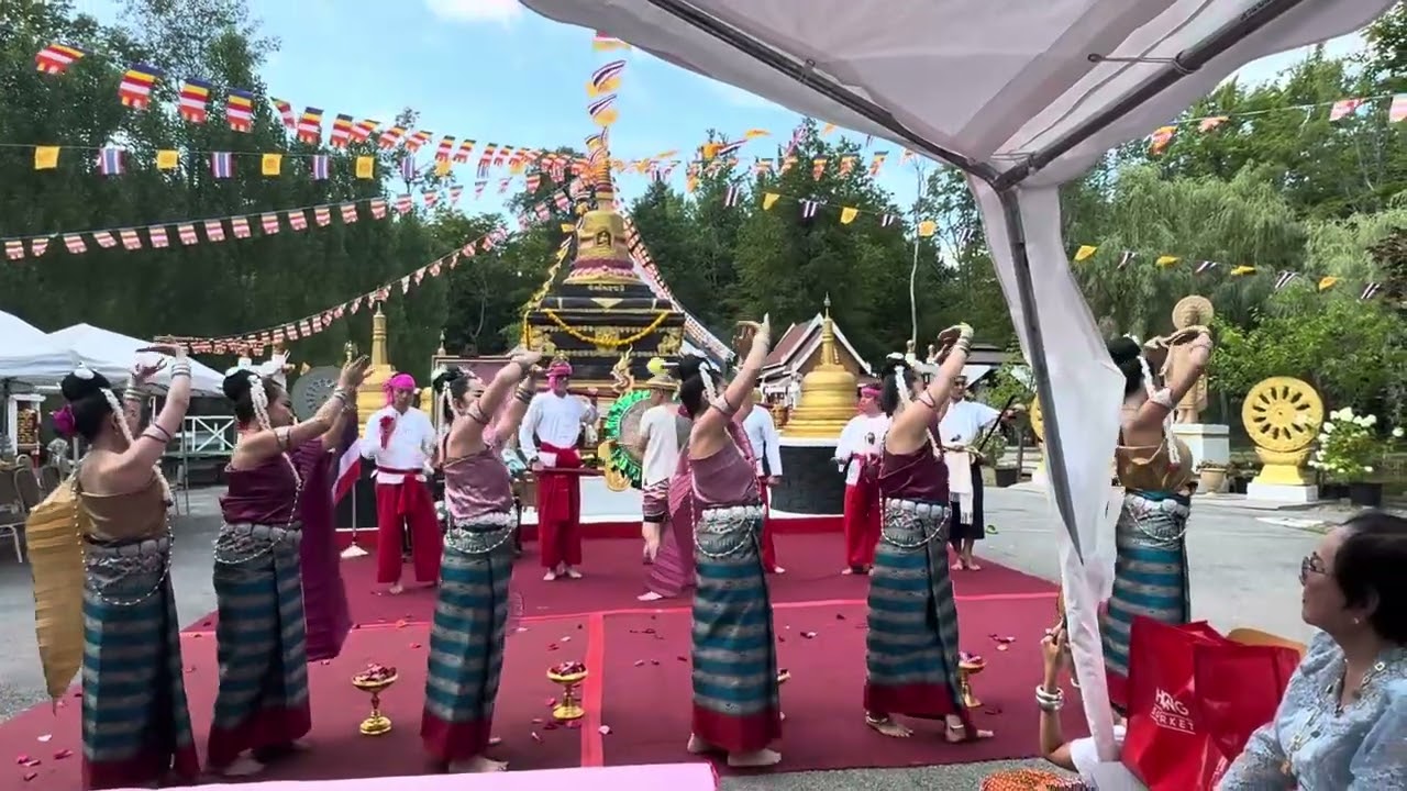 ฟ้อนขันดอก+กลองสะบัดชัย | Aug. 10, 2025 #narathaidance #นางรำลูกศิษย์ครูหงอ 