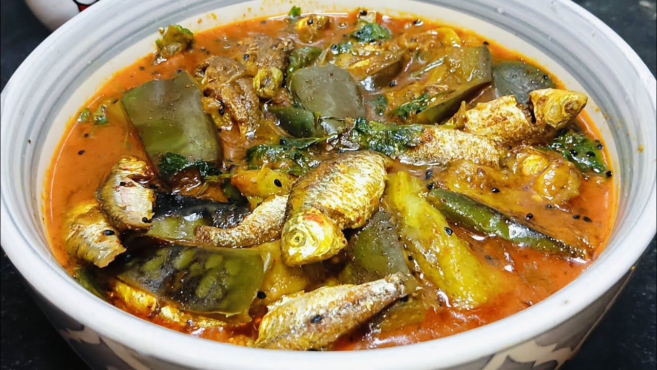 পুটিমাছ বেগুনদিয়ে ঝোল রেসিপি খুবইকম মসলায় এই রান্নাটি চটজলদি হয়ে যায় আশা করছি আপনাদের ভালো লাগবে