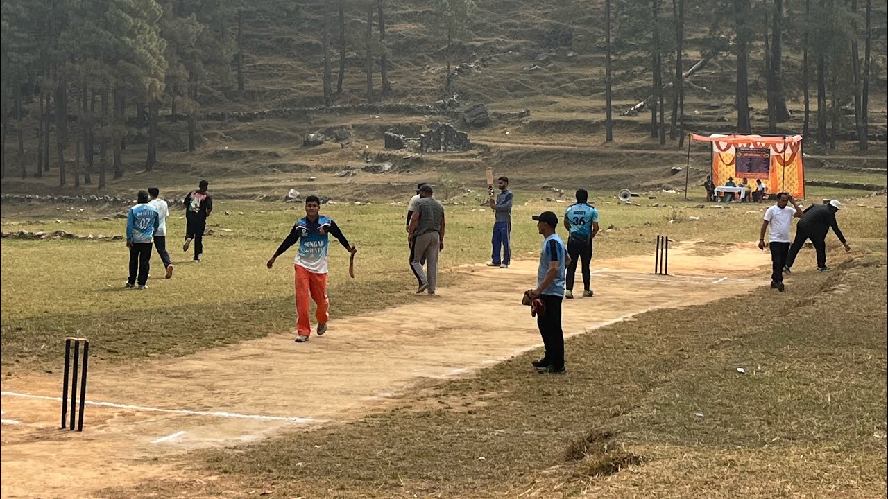 दानपुर इलेवन 🏏 vs पुंघरघाटी 🏏 इस मैच मैं छक्कों की बरसात 😱🏏 #cricket #viralvideo #cricketlover #view