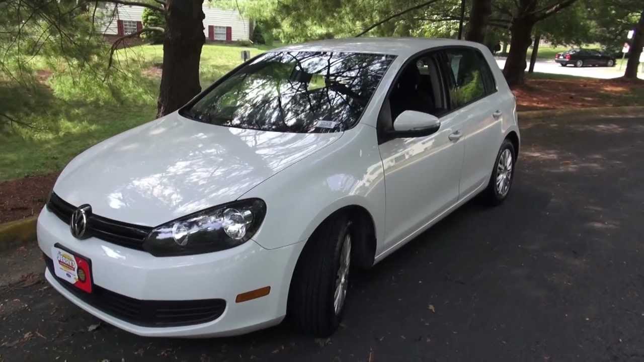2010 Volkswagen Golf 4-Door Walkaround, Start Up, Exhaust, Test Drive
