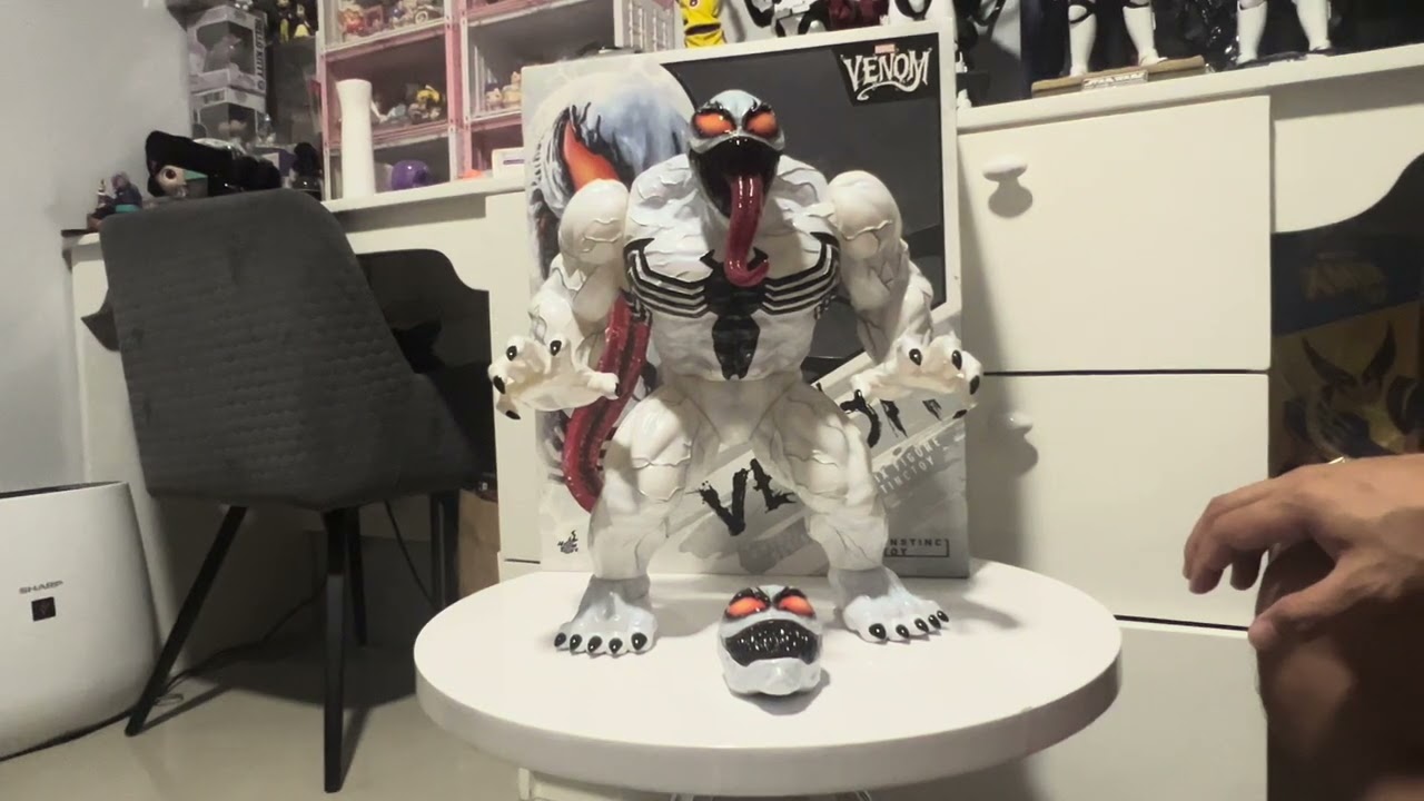 Hot Toys Anti-Venom: Artist Mix Figure Design by InstincToy AMC033 - Unboxing Video