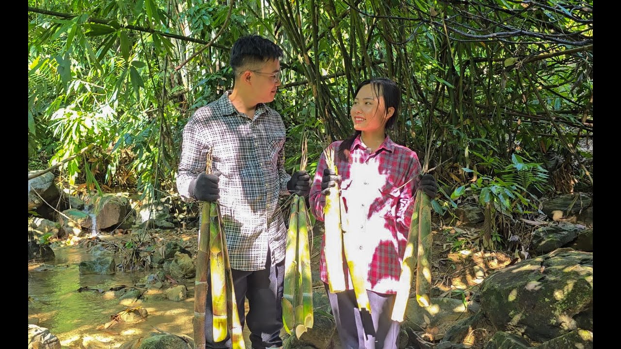After the storm, CEO Huyen and Tieu Thu find bamboo shoots and prepare delicious dishes.