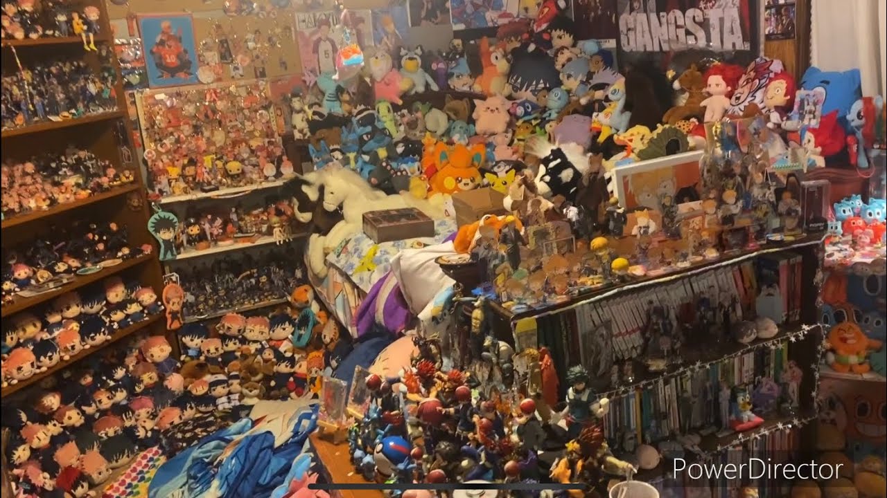 🌟Anime/fandom room tour! My new room, maximalism & all my collections