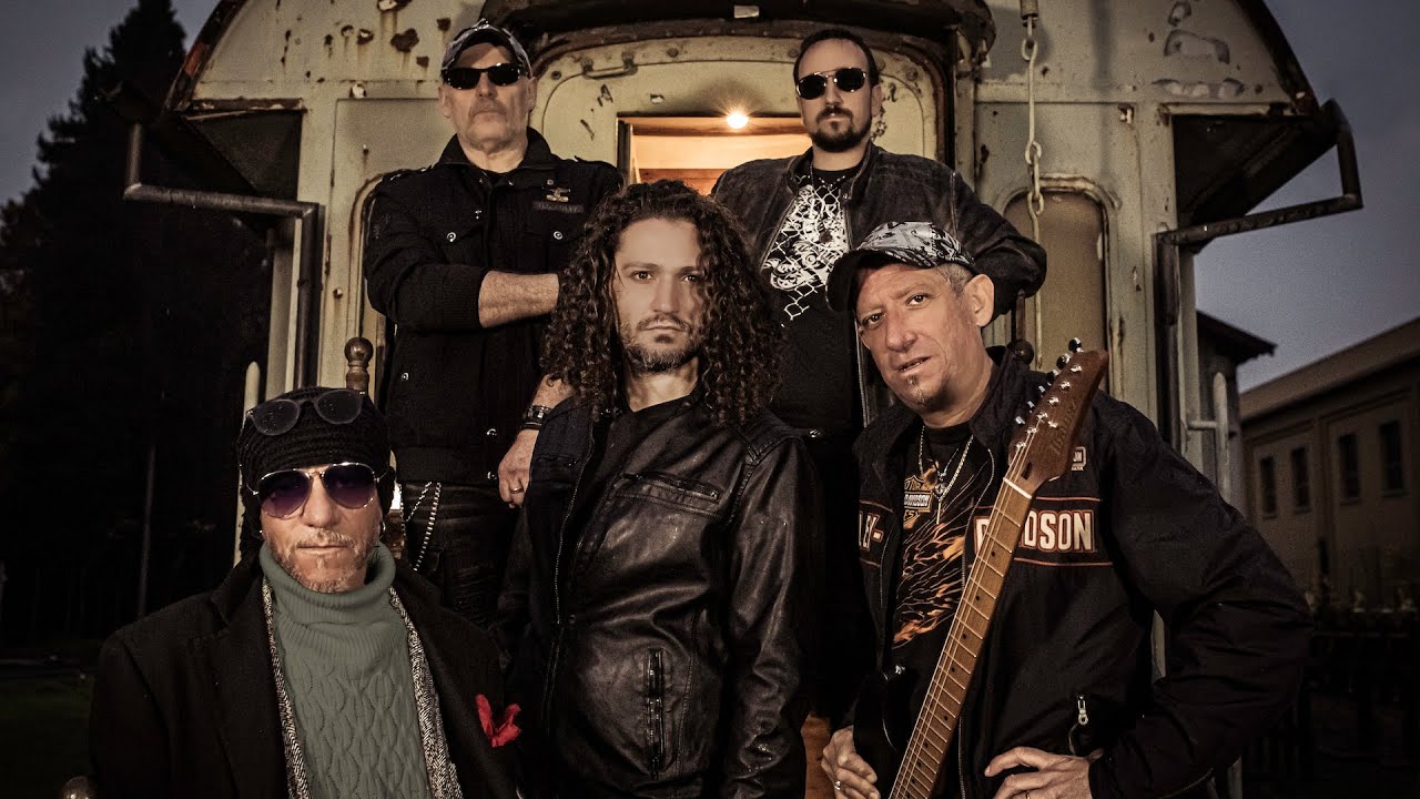 I'm Still Alive - Official Videoclip - Thunder Rising Band