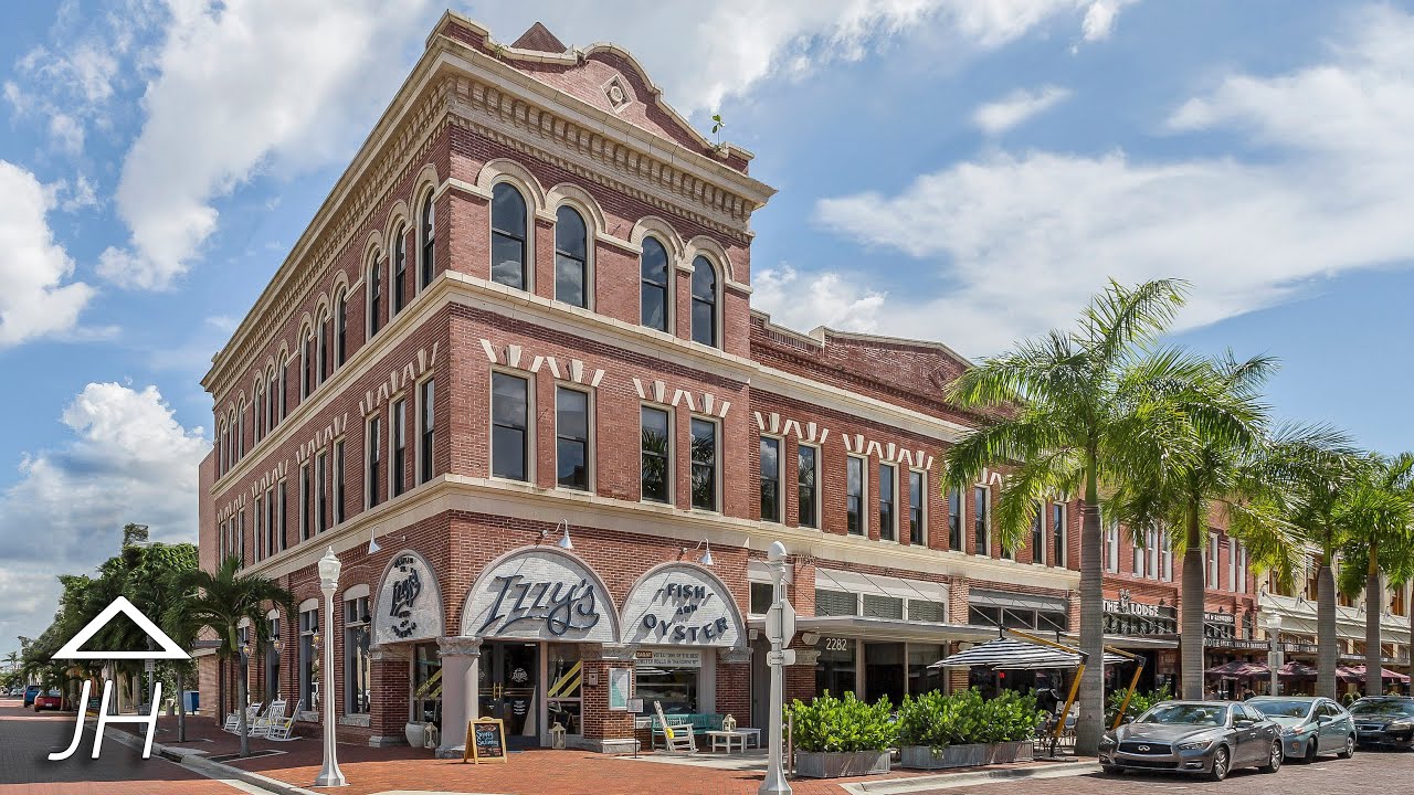 Downtown Fort Myers, Florida - 4K Virtual Walking Tour around the City - Exploring in the Sunshine