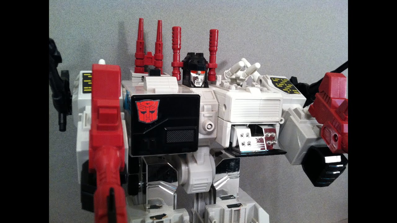 Metroplex - 1985 G1 Transformers Review