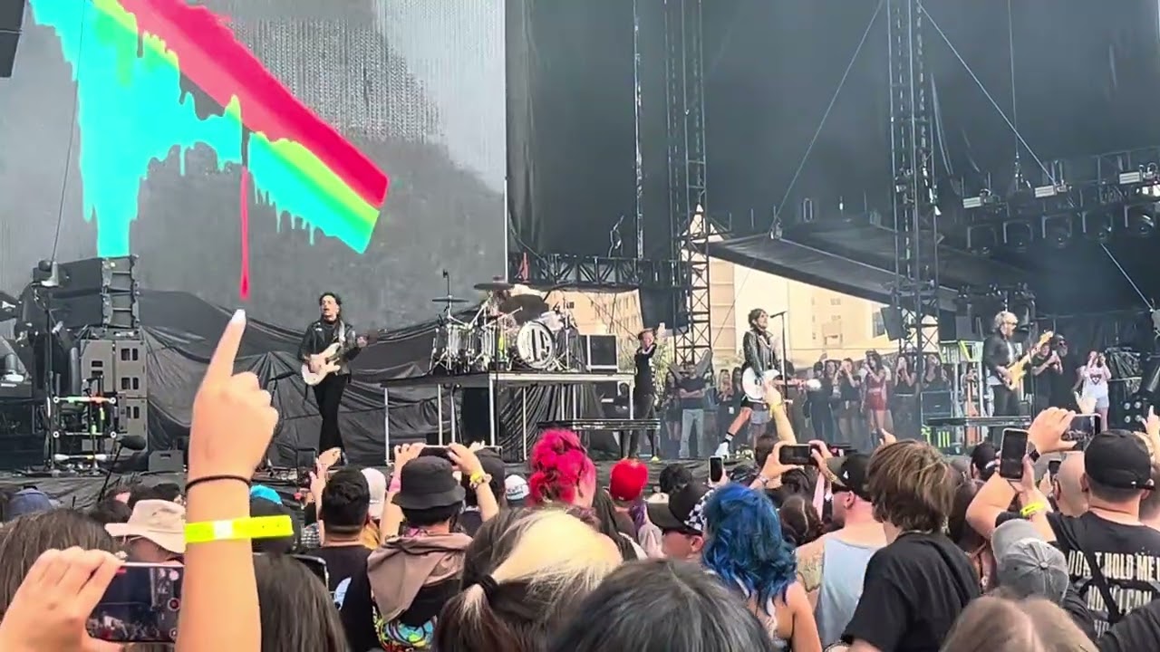 Two Is Better Than One/Hero-Heroine Boys Like Girls