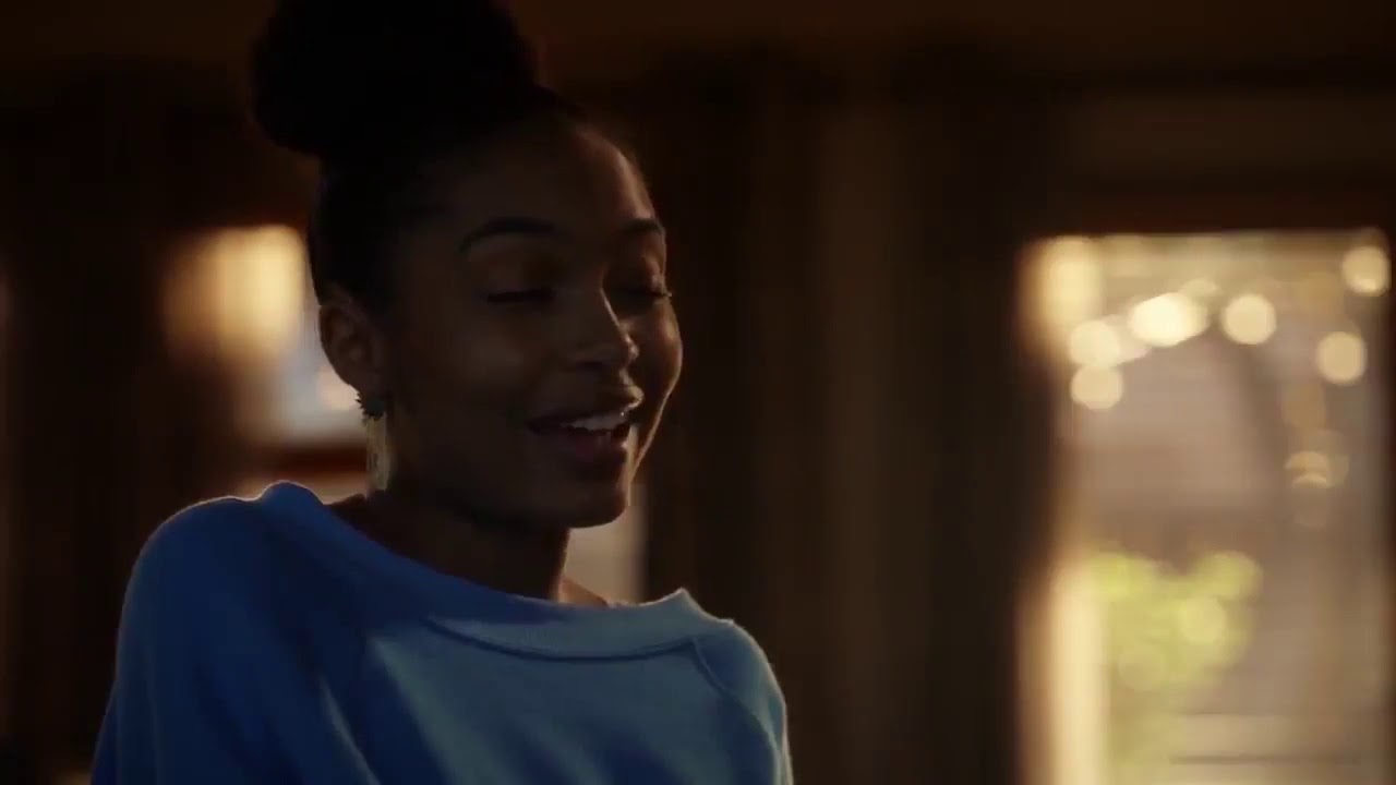 Grownish   Season 3 Episode 2   Zoey reaction to Nomi