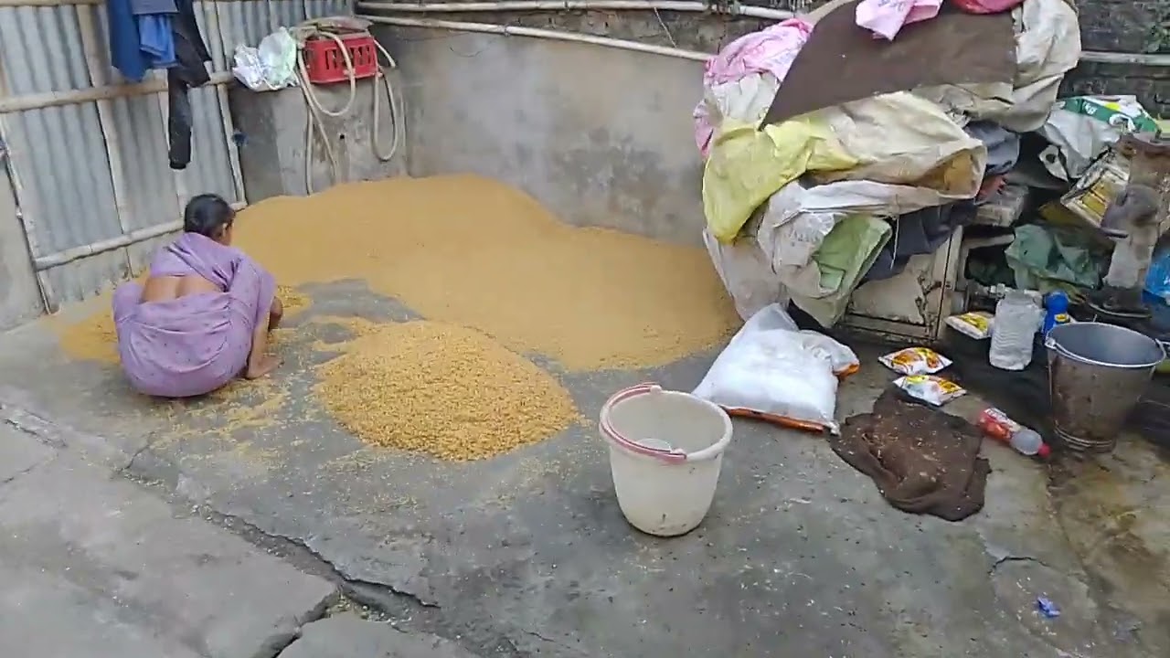 মুড়ি মেশিনের যে কোন সমস্যা থাকলে এই নাম্বারে কল করুন। 9832948296