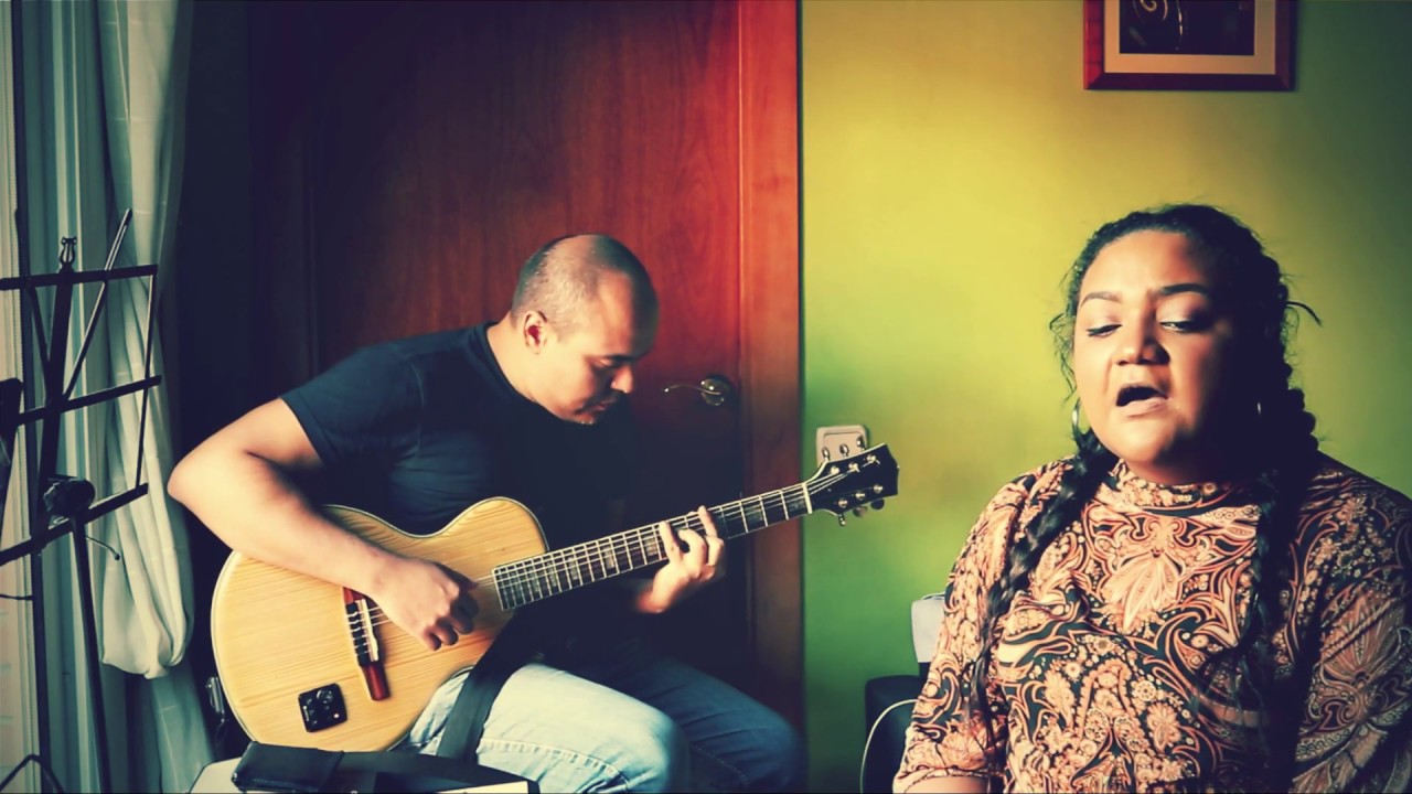Can't help falling in love. ( Elvis acoustic cover) Ágape Feat. Henry Guitar.