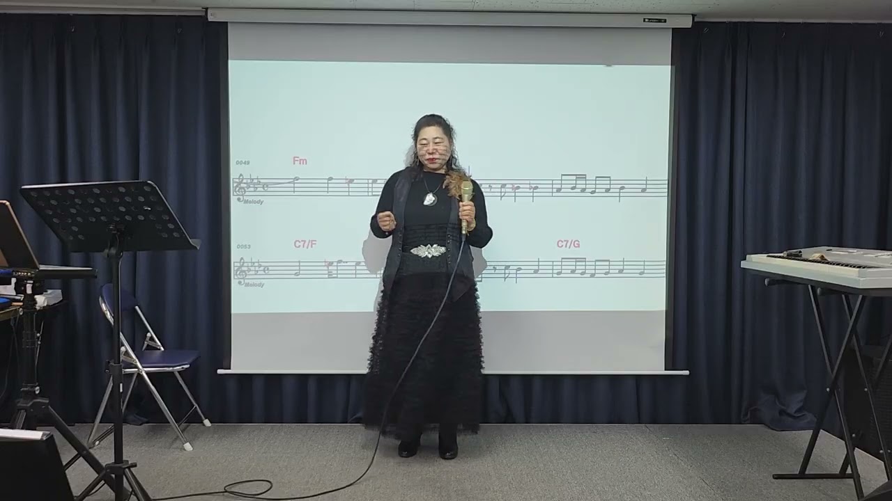 김연자#흰꽃😢한송이 두송이 세송이 흰꽃이 피었습니다 밤낮으로 남편걱정 오매불망 자식걱정 눈물이 소금되어~♡