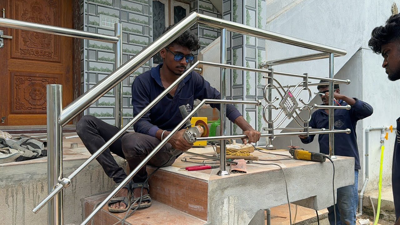 Stainless Steel Railing Install_Techniques of Front Design Staircase Handrail Fixing Accurately