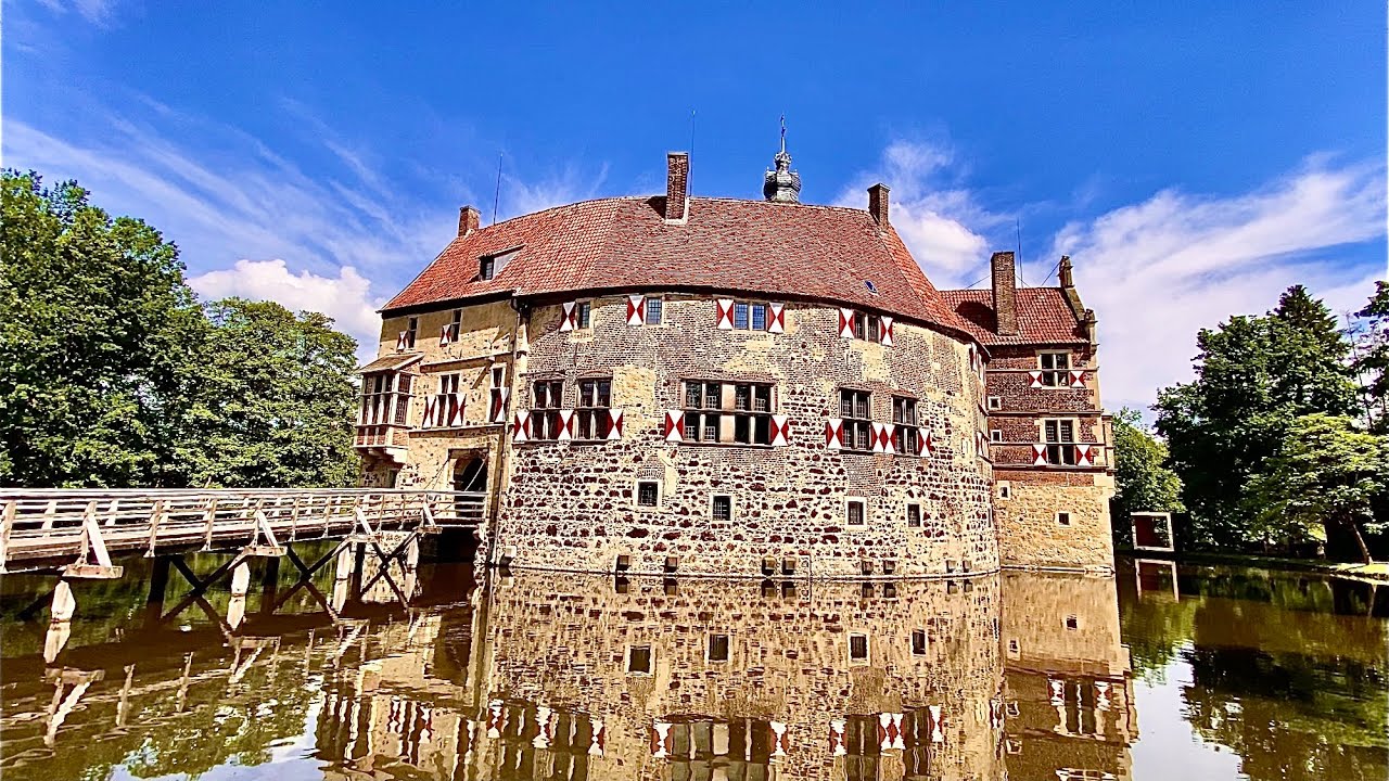 Burg Vischering, Lüdinghausen - Münsterland, Germany 4K