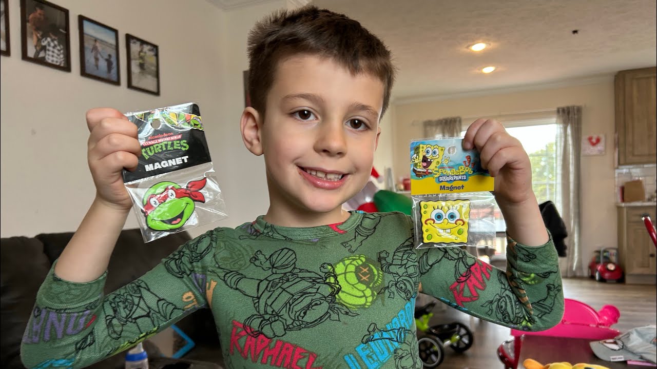 RJT & Brax get SpongeBob & Raphael Magnets