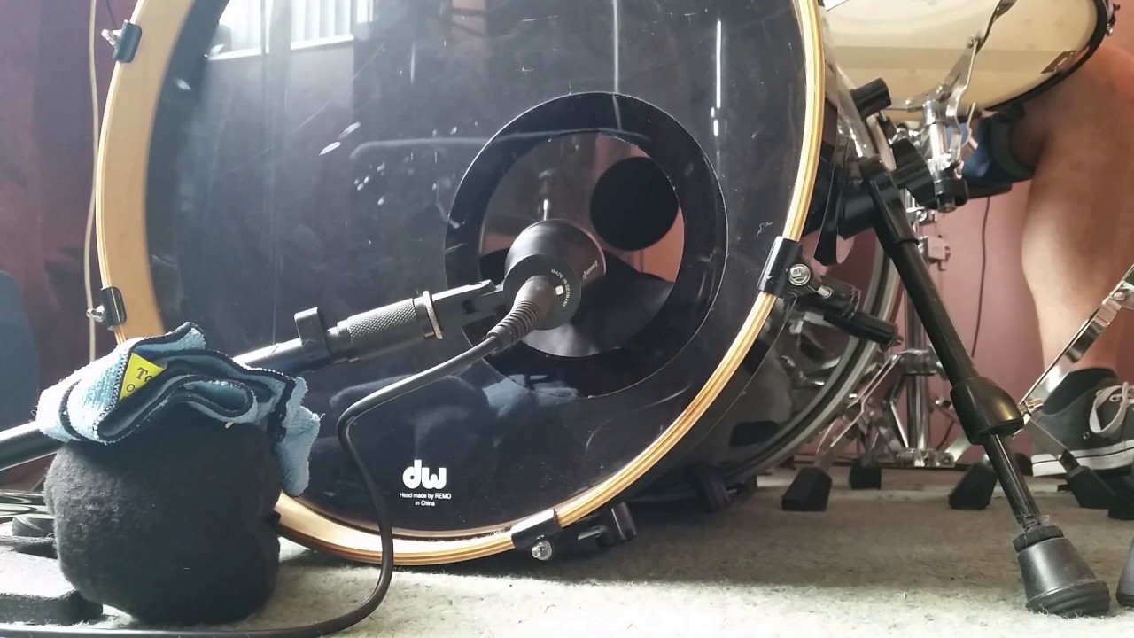 Kick Mic Shootout: Shure Beta 52a vs Sennheiser e902