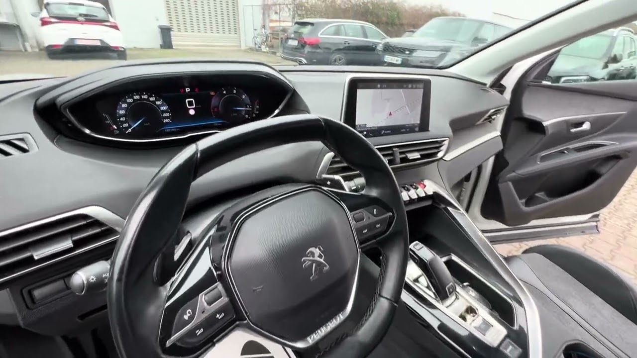 FN651PY PEUGEOT 5008