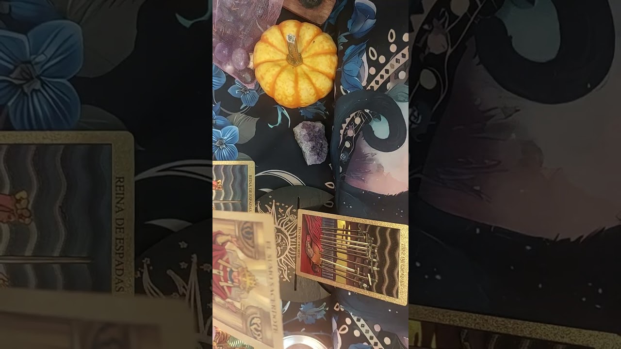 @Kto Ciebie skrycie obserwuje i co o Tobie myśli?#tarot #miłość #