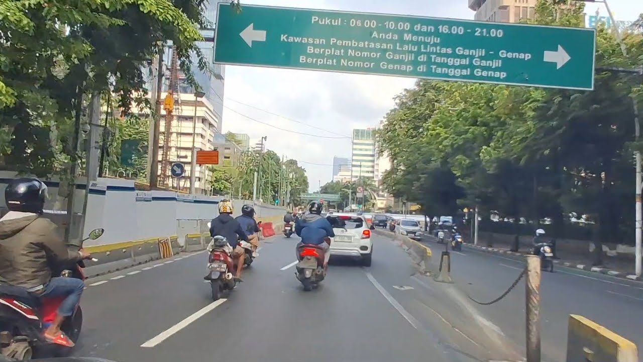 Driving - Jalan Kebon Sirih Jakarta Pusat