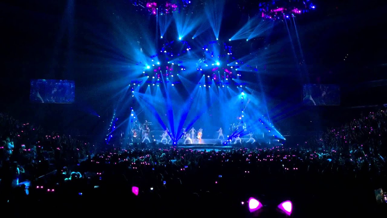 Ariana Grande - Break Free (Honeymoon Tour Philadelphia)