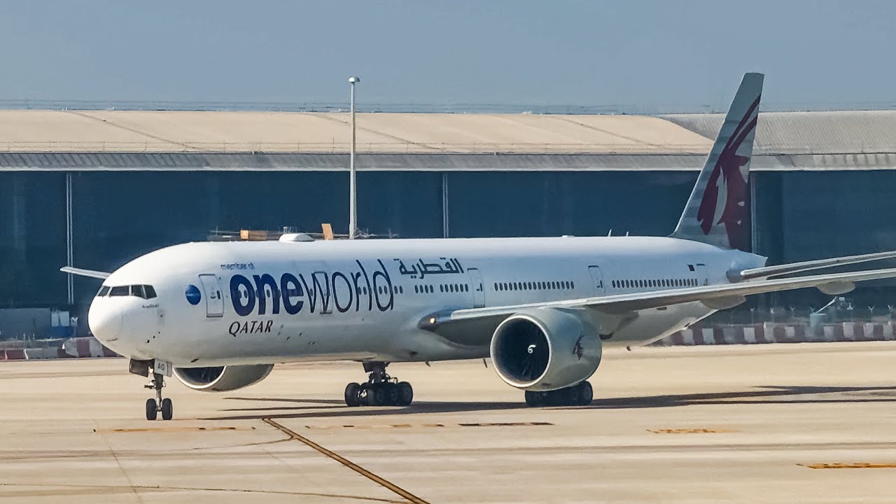 Qatar Airways Boeing 777-200LR Doha to Riyadh