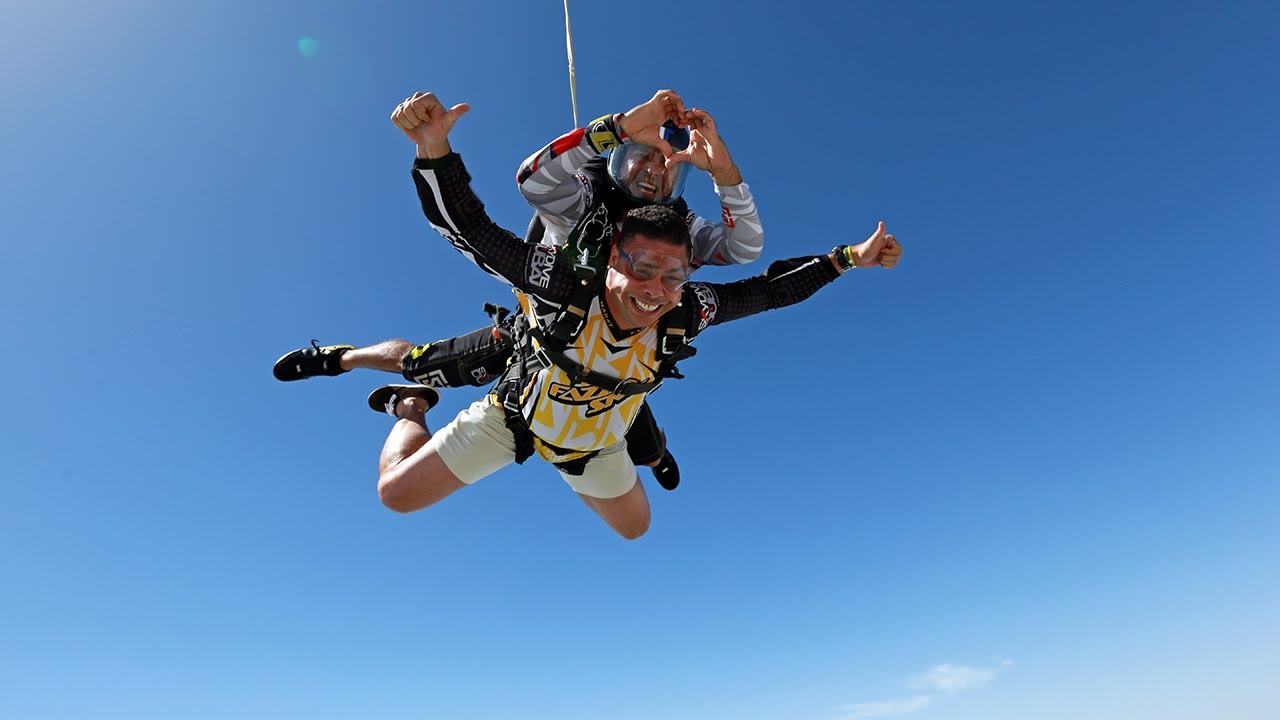 Skydiving with 'Il Fenomeno' RONALDO!