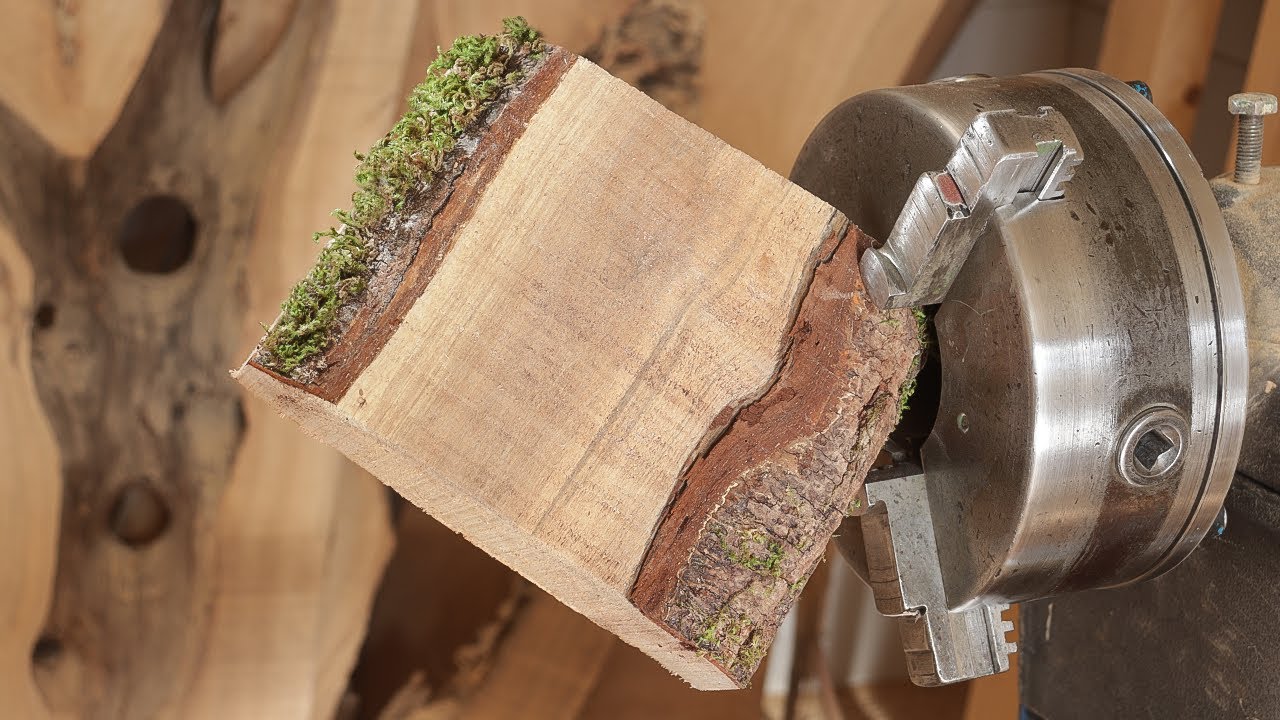 Wood Turning - Natural Bowl from Fresh Alder wood