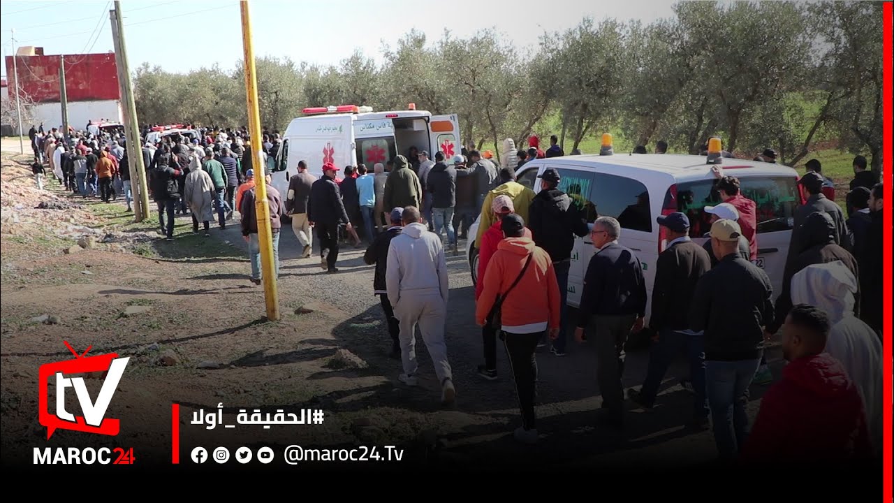 مراسيم دفن جثامين ضحايا انقلاب شاحنة الحاجب