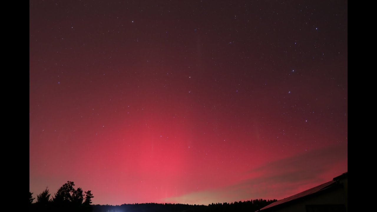 Des aurores boréales et des colonnes lumineuses dans le ciel de Haute-Loire le 19 janvier 2026